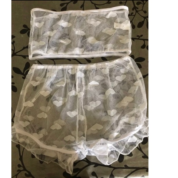 2pcs White Sheer Set - Picture 2 of 3